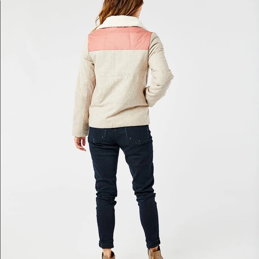 Down-filled jacket - Picture 2 of 4